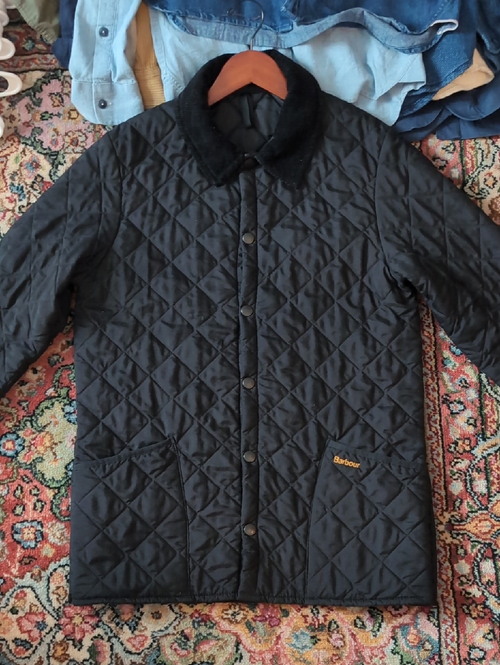 Barbour Men’s Black Eakdale Quilted Jacket with Cord Collar